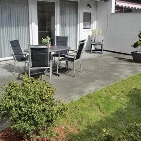 Haus Heide 1 *